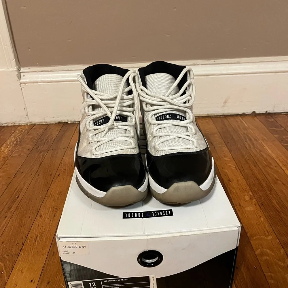 Jordan Concord 11 (2011 Release). men's size 12. w/box - Picture 4 of 10